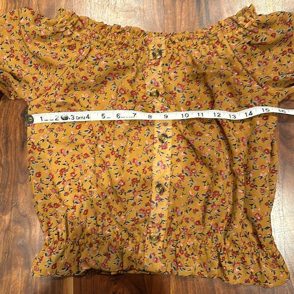 Moon & Stars Floral Peasant Blouse - Picture 6 of 6